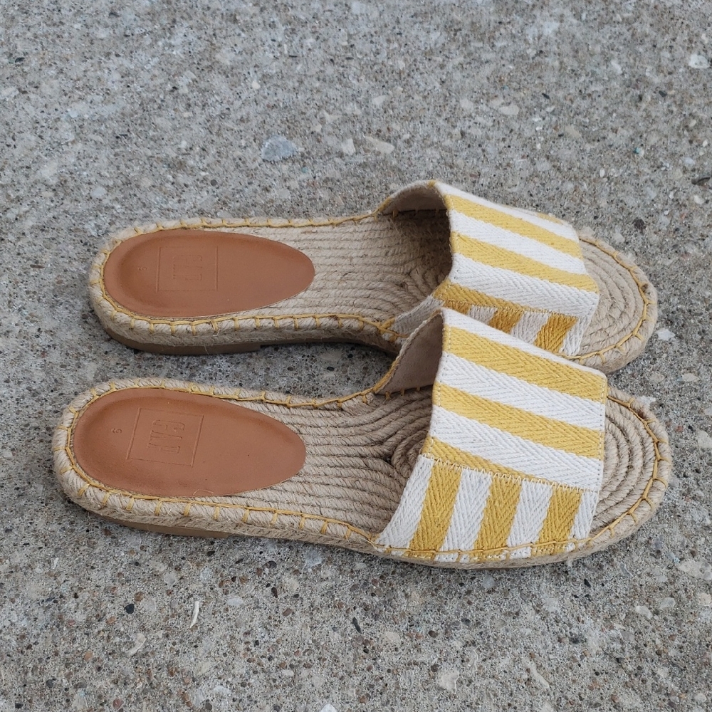 Gap Canvas Espadrille Stripes Slide Sandals Size 9 Coastal Beachy Yellow White - Picture 2 of 12